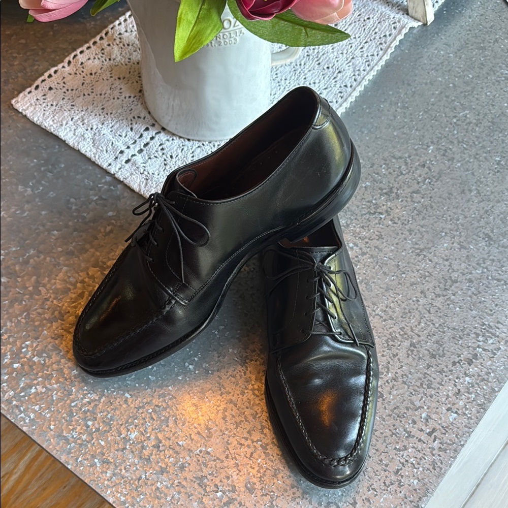 Allen Edmonds Black Leather Oxford Shoes